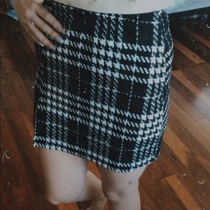 Plaid mini pencil skirt